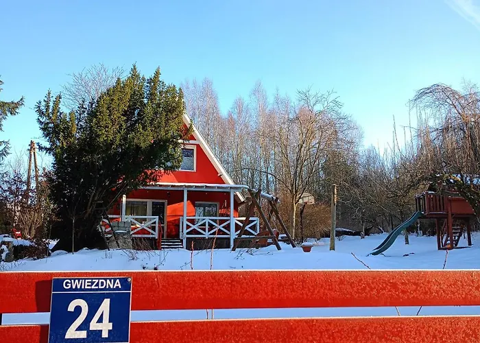 Dom W Jablonkach Wakacje, Kaszuby, Chmielno, Sznurki Gwiezdna 24 بيت للعطل تشميلنا